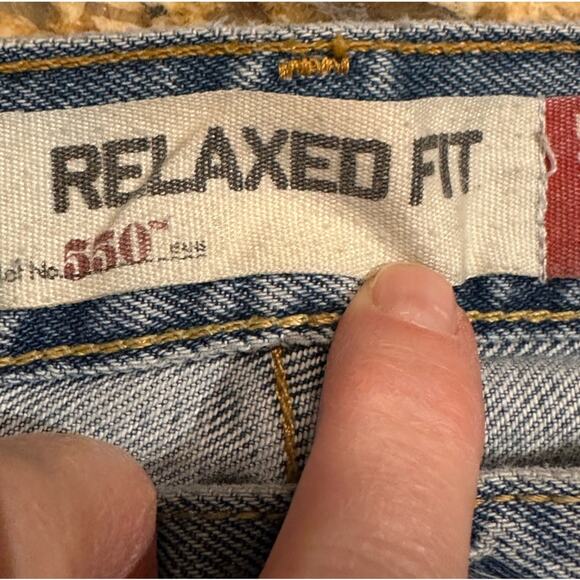 Levi’s 550 100% Cotton Relaxed Fit Medium Wash Jeans in a Mens 36 x 36 - Picture 9 of 9